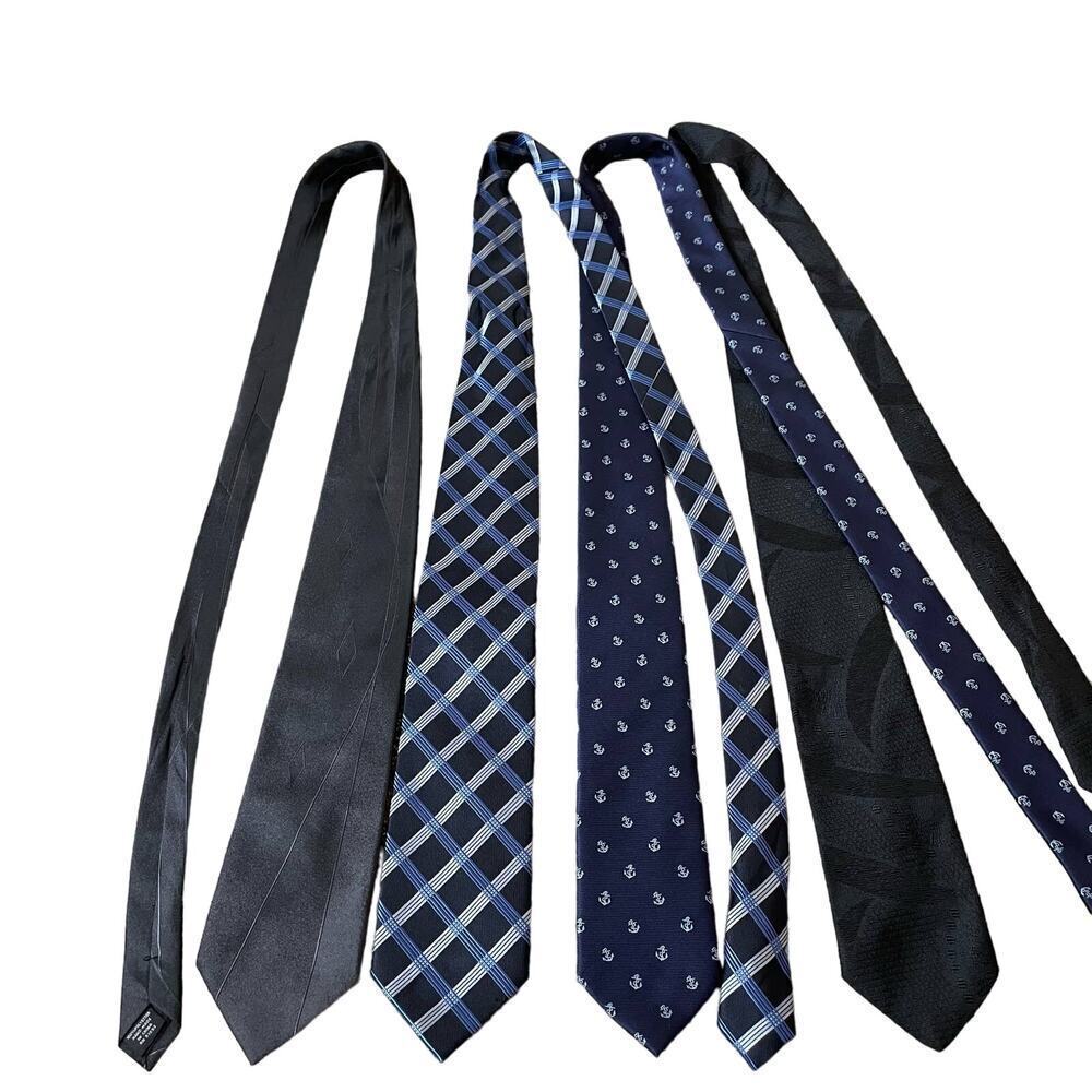 Lot of tie's men's black/blue colorway 4 ties Covington/puritan brands nautical